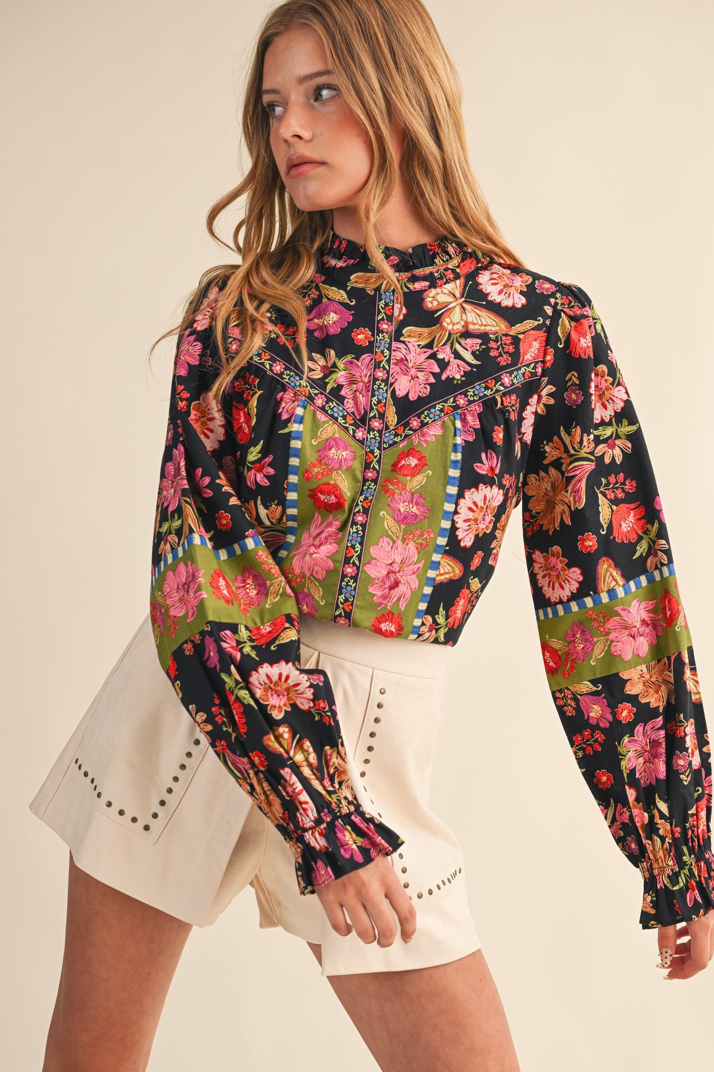 Floral Border Print Top With Floral Trim