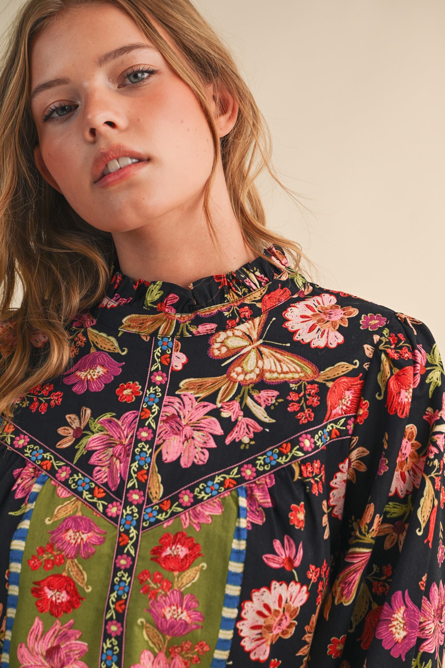 Floral Border Print Top With Floral Trim