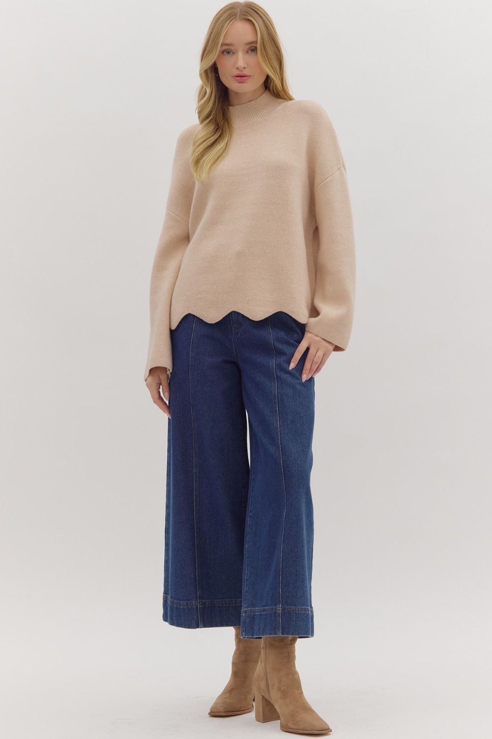 Long Sleeve Pullover Top w/Scallop Hem - Oatmeal